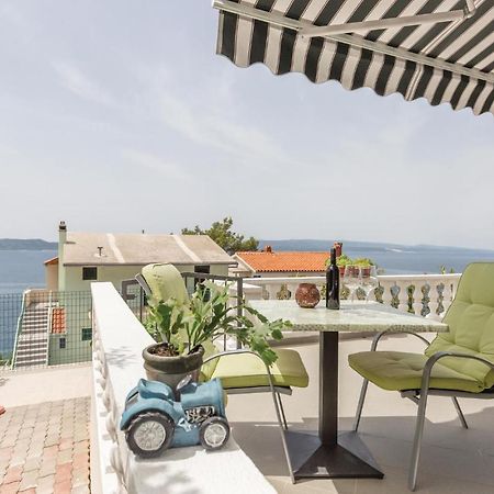 Lovely Apartment In Brela With House Sea View Zewnętrze zdjęcie