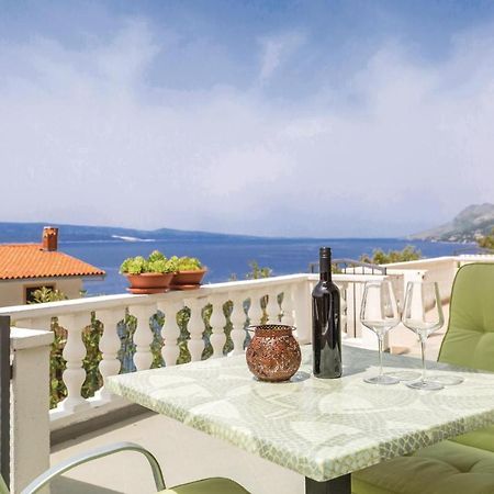 Lovely Apartment In Brela With House Sea View Zewnętrze zdjęcie