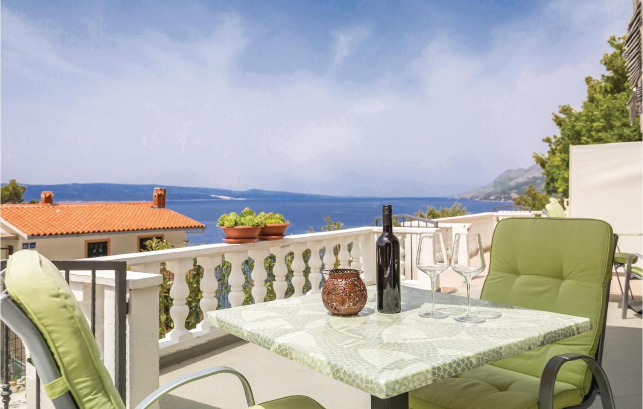 Lovely Apartment In Brela With House Sea View Zewnętrze zdjęcie